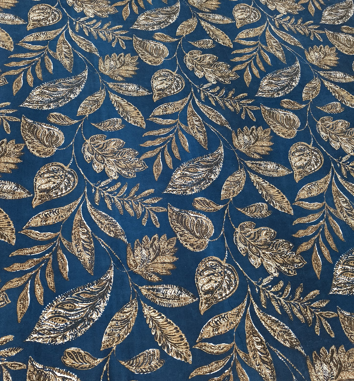 Midnight Leaf – Navy Blue Fitted Bedsheet Set